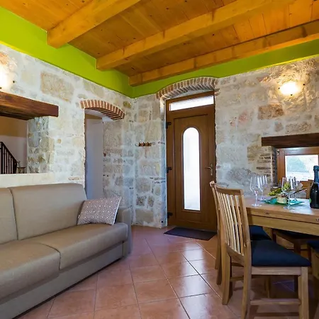 Holiday home Stone House Ana